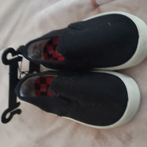 Boys shoes